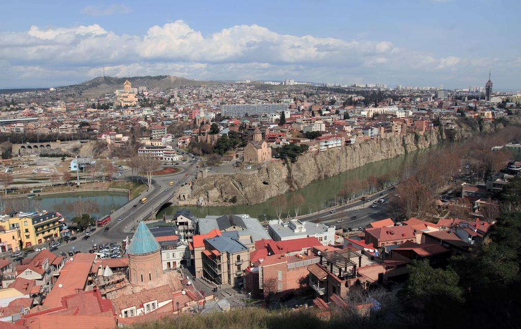 Homestay Nika Tbilisi Ngoại thất bức ảnh